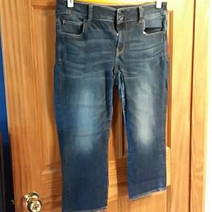 American Eagle artist crop capris